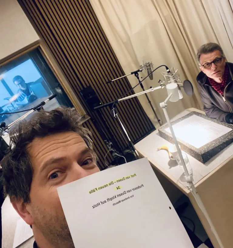 Aufnahmen zu Professor van Dusen – die…